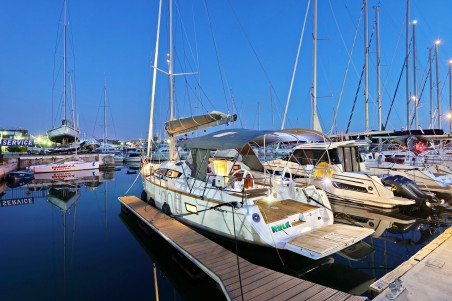 Elan Marine Elan Impression 40 Hulk