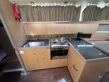 Bénéteau Oceanis 41.1 Amandine III