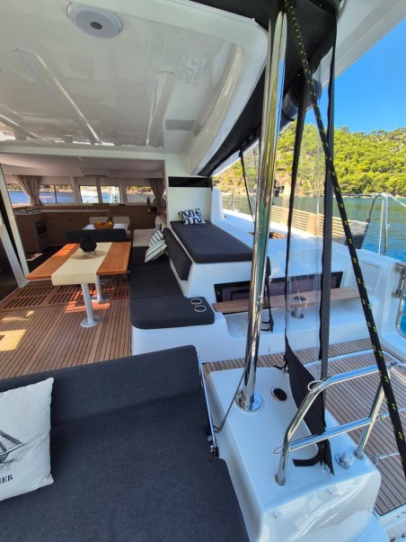 Lagoon-Bénéteau Lagoon 43 - 4 + 2 cab. Stela