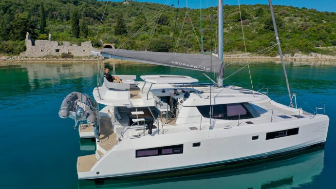 Leopard Catamarans / Robertson & Caine Leopard 45 - 3 + 1 cab. Manaphy