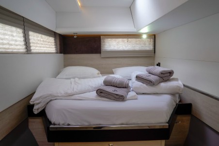 Leopard Catamarans / Robertson & Caine Leopard 45 - 3 + 1 cab. Manaphy