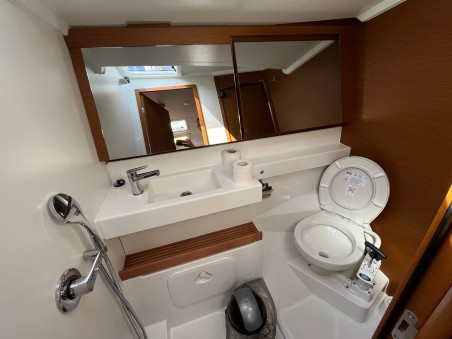 Beneteau Sun Odyssey 440 | Czarter jachtu Chorwacja | Travelboat