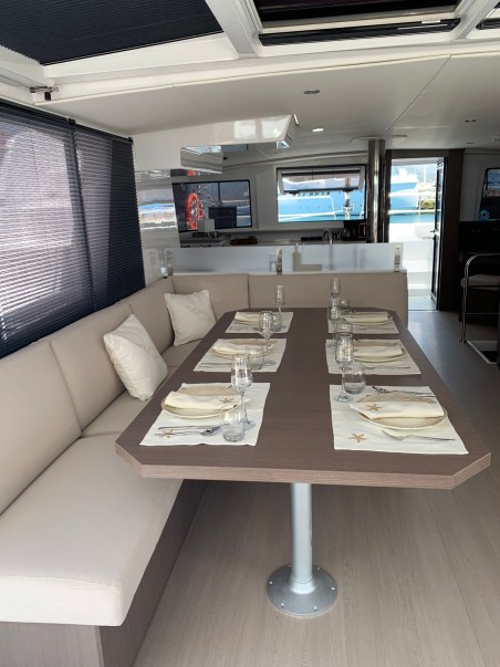 Catana Group Bali 4.6 - 4 + 2 cab. Ani Yasa