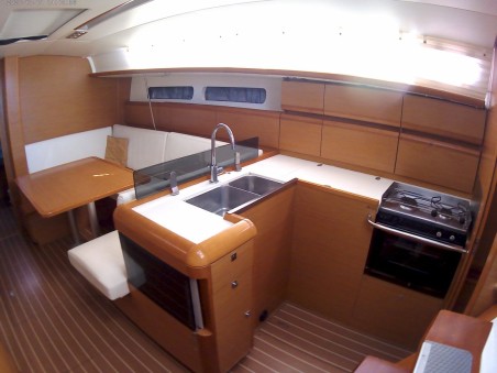 Jeanneau Sun Odyssey 409 Traveller