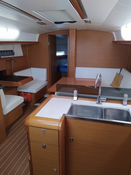 Jeanneau Sun Odyssey 409 Traveller