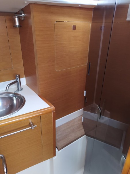 Jeanneau Sun Odyssey 409 Traveller