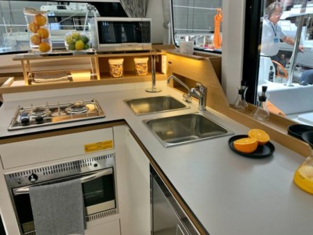 Excess Excess 11 - 4 + 1 cab. Carmelina