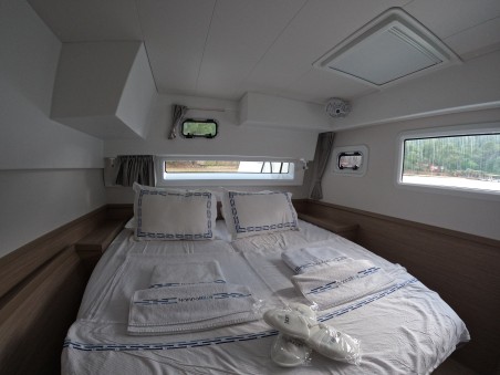 Lagoon-Bénéteau Lagoon 42 - 4 + 2 cab. Rena