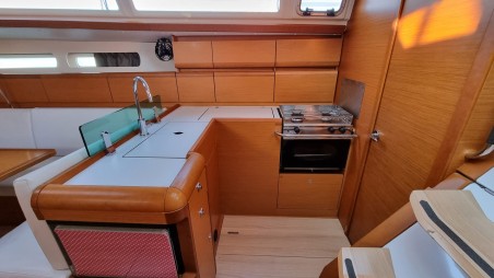 Jeanneau Sun Odyssey 449 Blue Moon