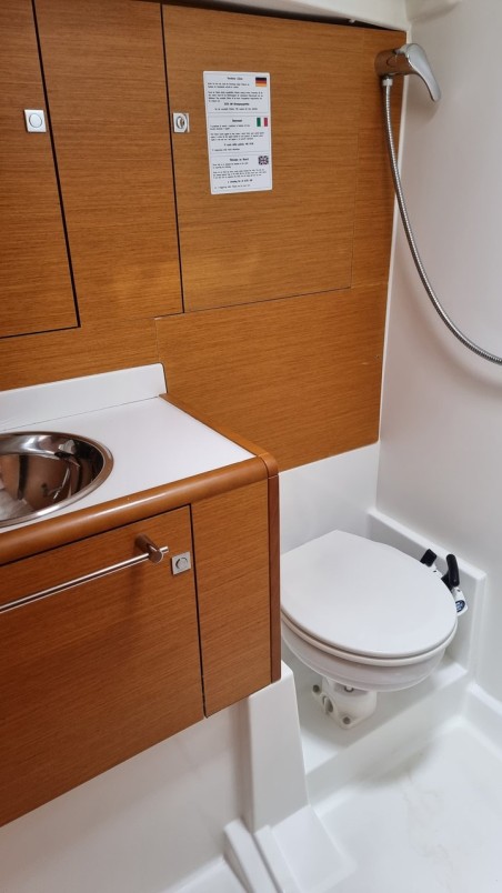 Jeanneau Sun Odyssey 449 Blue Moon