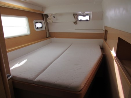 Lagoon-Bénéteau Lagoon 400 S2 - 4 + 2 cab. Ana