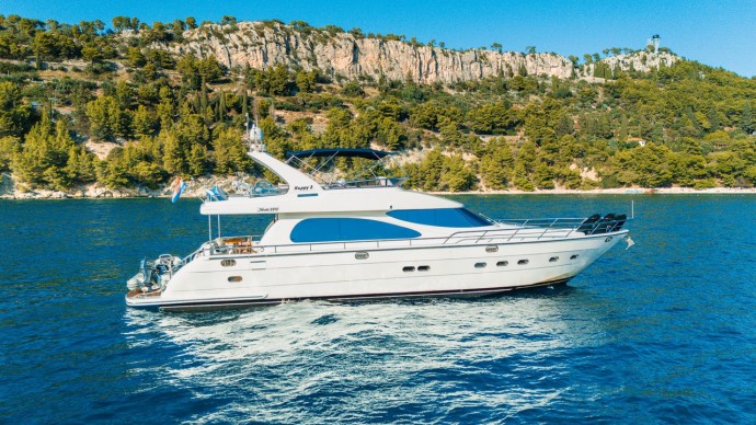 Yaretti Yaretti 2210 - 4 cab. Happy3