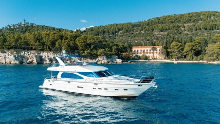 Yaretti Yaretti 2210 - 4 cab. Happy3