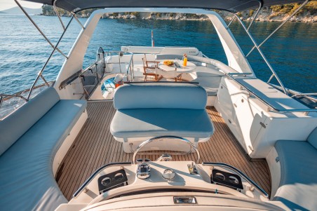 Yaretti Yaretti 2210 - 4 cab. Happy3