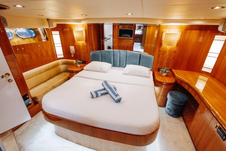 Yaretti Yaretti 2210 - 4 cab. Happy3