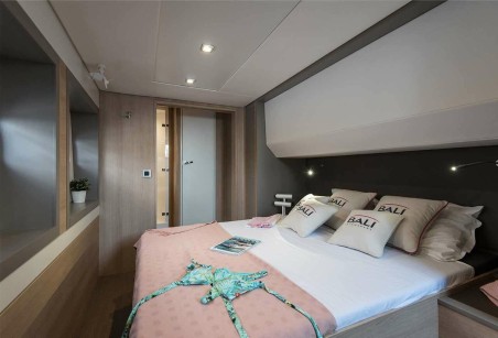 Bali 5.4 | Czarter jachtu Włochy | Travelboat