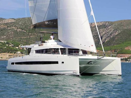 Catana Group Bali 5.4 - 5 + 2 cab Sikelia