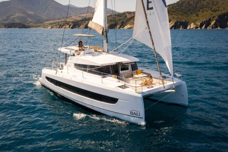 Catana Group Bali 4.2 - 4 + 1 cab. Lizzy