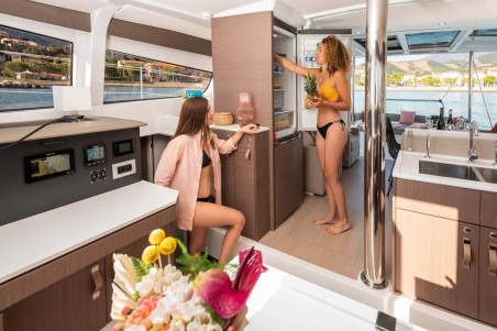 Catana Group Bali 4.2 - 4 + 1 cab. Lizzy