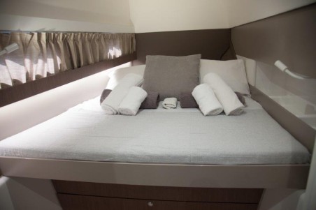 Catana Group Bali 4.1 - 4 cab. Hephaestus