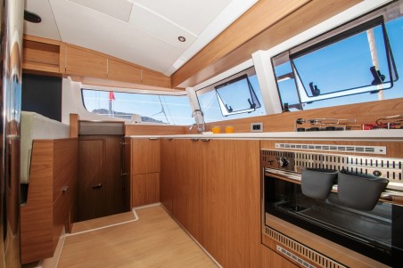 Catana Group Bali Catsmart - 4 cab. Skiouros II