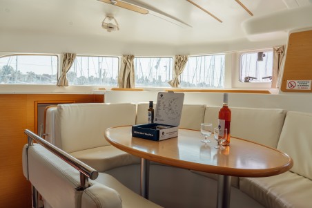 Lagoon-Bénéteau Lagoon 380 S2 - 4 + 2 cab. Nefertiti