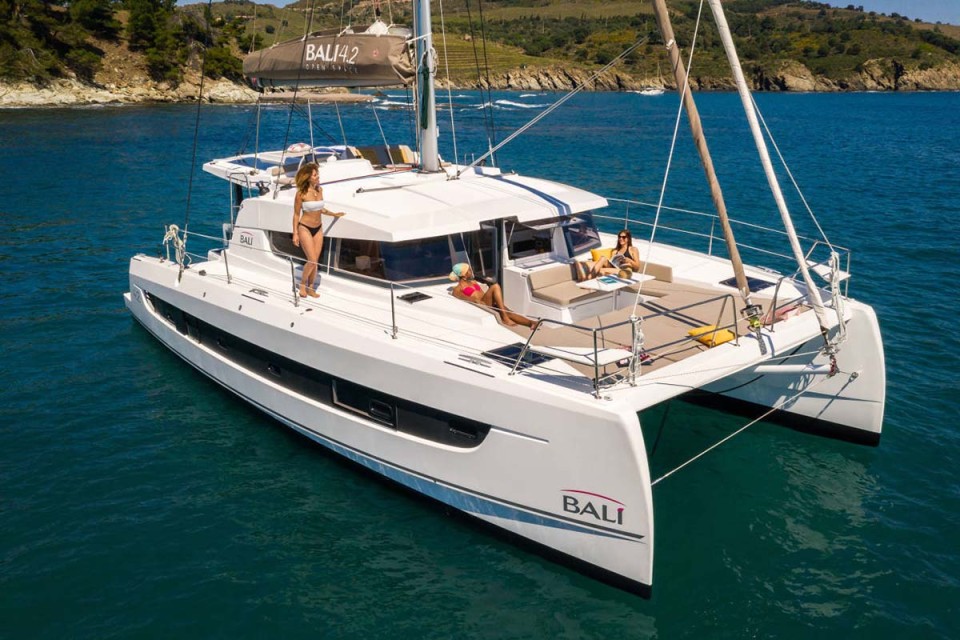 Catana Group Bali 4.2 - 4 + 1 cab. Sanemiro