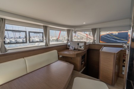 Lagoon-Bénéteau Lagoon 42 - 4 + 1 cab. Day One