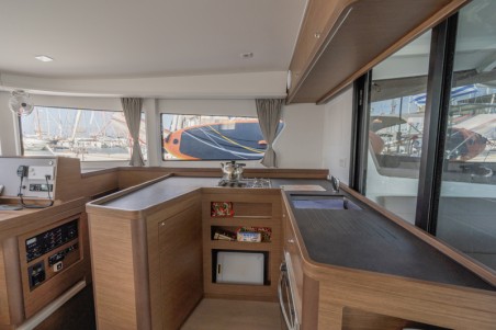 Lagoon-Bénéteau Lagoon 42 - 4 + 1 cab. Day One