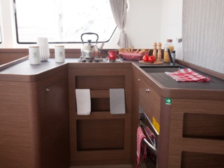 Lagoon-Bénéteau Lagoon 42 - 4 + 1 cab. Stolos