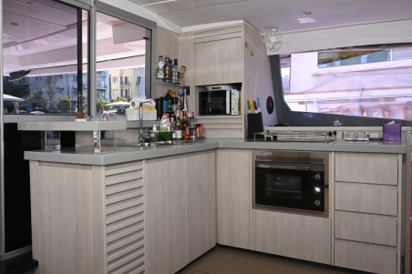 Leopard Catamarans / Robertson & Caine Leopard 51 PC - 4 + 2 cab. Paradise Sea