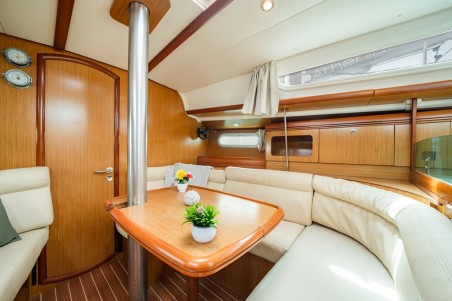 Jeanneau Sun Odyssey 36i Dione