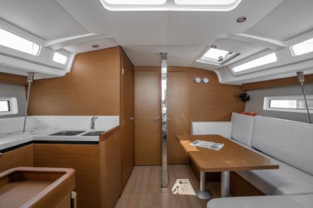 Jeanneau Sun Odyssey 440 - 4 cab. Almyra 440