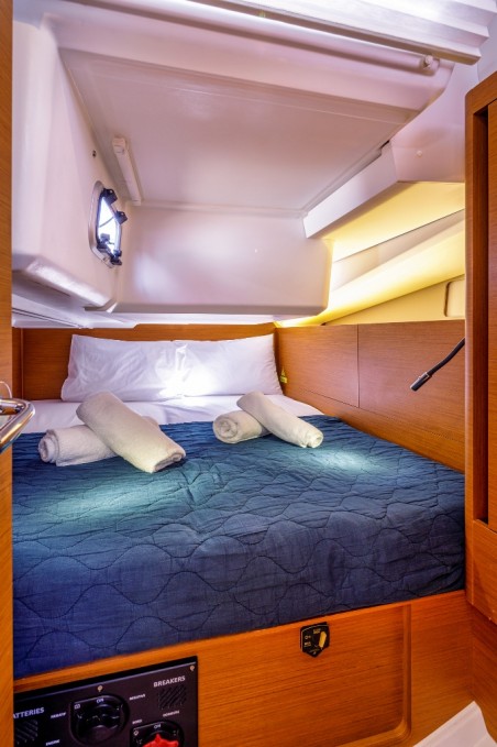 Jeanneau Sun Odyssey 440 - 4 cab. Thousand Sunny