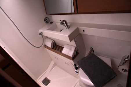 Jeanneau Sun Odyssey 440 - 4 cab. Tommy