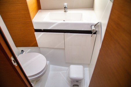 Jeanneau Sun Odyssey 490 - 4 cab. Contigo