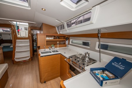 Jeanneau Sun Odyssey 490 - 4 cab. Lara