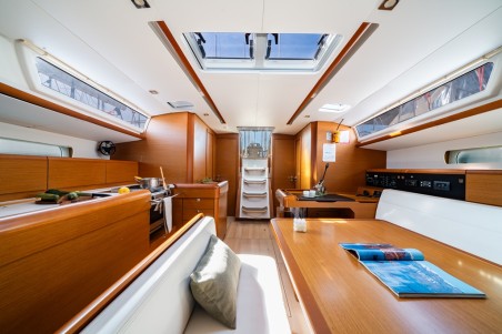 Jeanneau Sun Odyssey 519 | Czarter jachtu Grecja | Travelboat