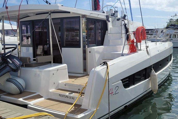 Bali 4.2 | yacht charter British Virgin Islands | Travelboat