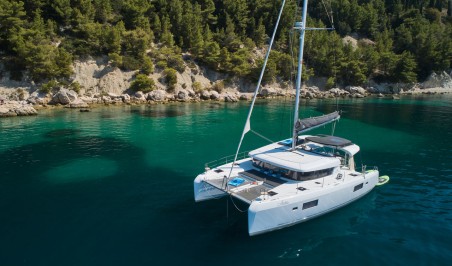 Lagoon-Bénéteau Lagoon 42 - 3 + 1 cab. Aura