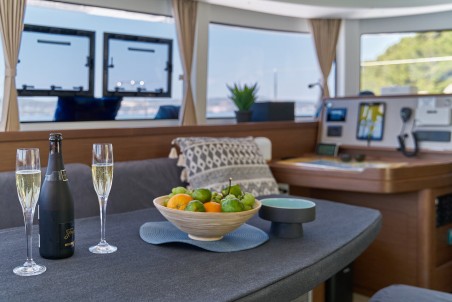 Lagoon-Bénéteau Lagoon 42 - 3 + 1 cab. Aura