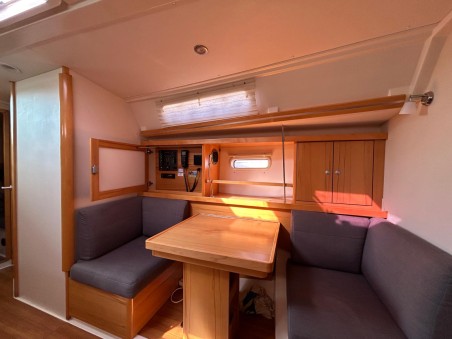 Hanse Yachts Hanse 400 Mara
