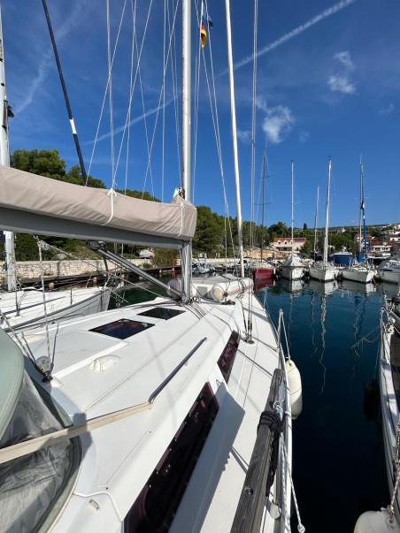 Hanse Yachts Hanse 400 Mara