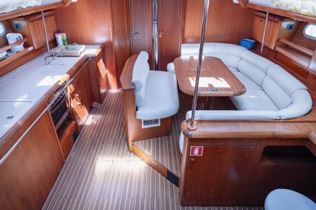 Jeanneau Sun Odyssey 49 Živa