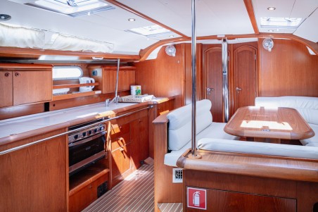 Jeanneau Sun Odyssey 49 Živa