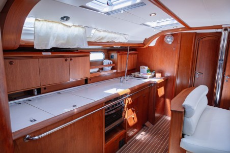 Jeanneau Sun Odyssey 49 Živa