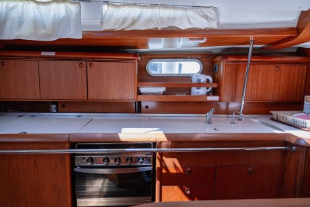 Jeanneau Sun Odyssey 49 Živa
