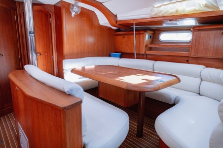 Jeanneau Sun Odyssey 49 Živa