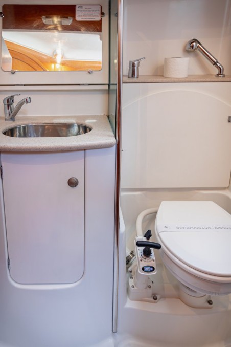 Jeanneau Sun Odyssey 49 Živa