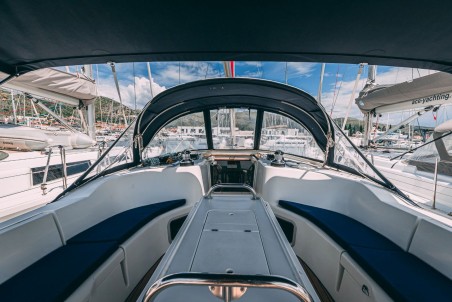 Jeanneau Sun Odyssey 49i Ana B.